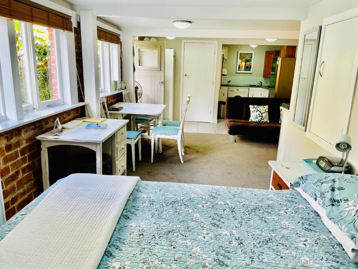 Whitby Studio - Mairangi Bay Beach Auckland Extérieur photo