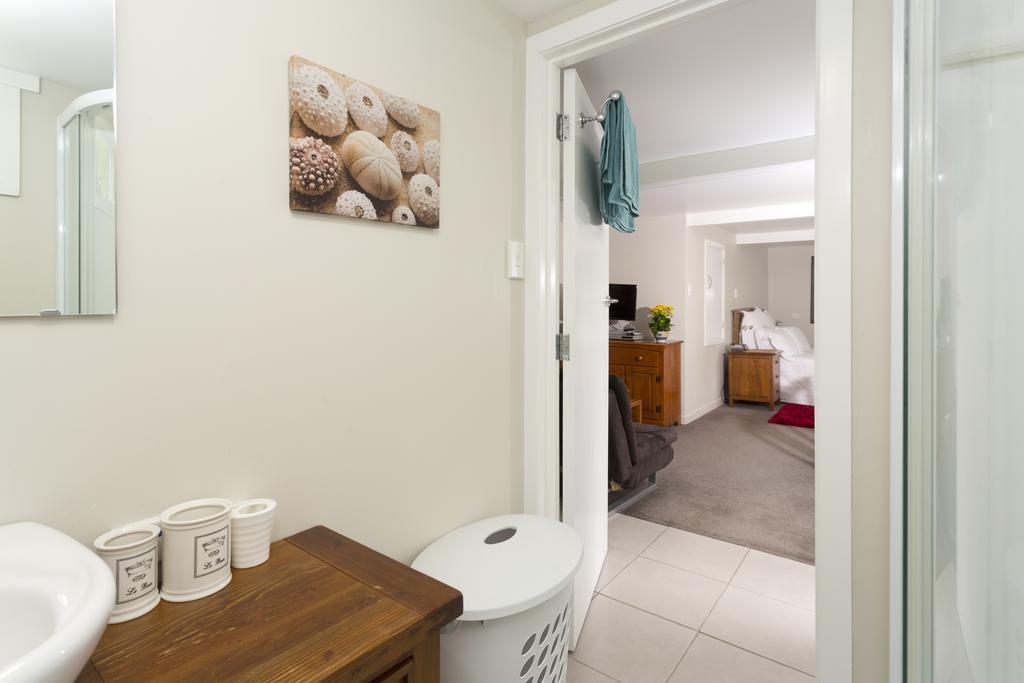 Whitby Studio - Mairangi Bay Beach Auckland Extérieur photo